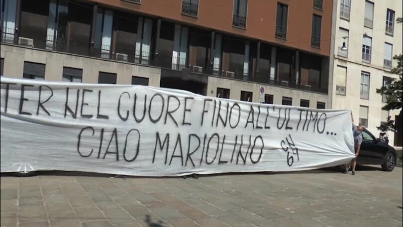 Funerali Corso, lo striscione della Nord