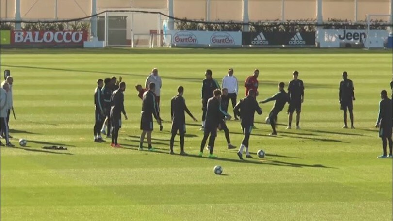 Juve, Cristiano Ronaldo avvistato con Georgina a Viareggio