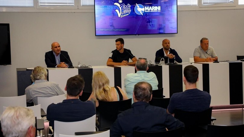 Cavuto presentato alla stampa dalla Top Volley