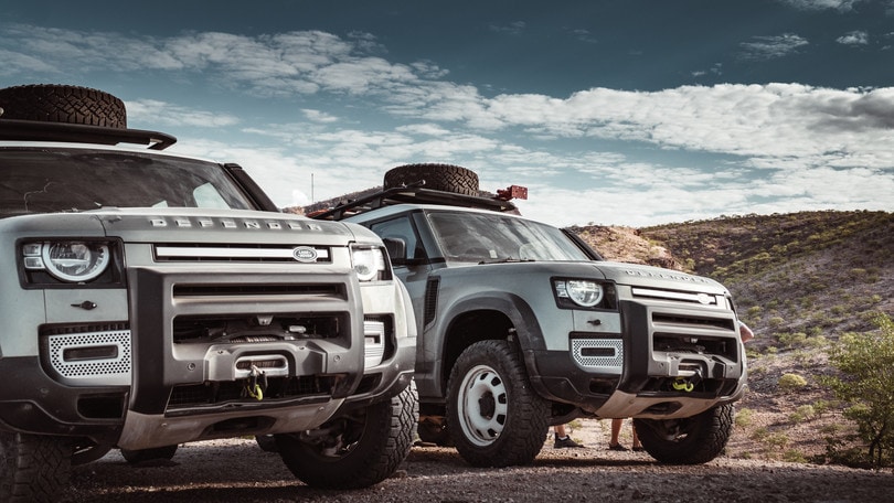 Land Rover Defender: in viaggio a caccia nella Namibia FOTO