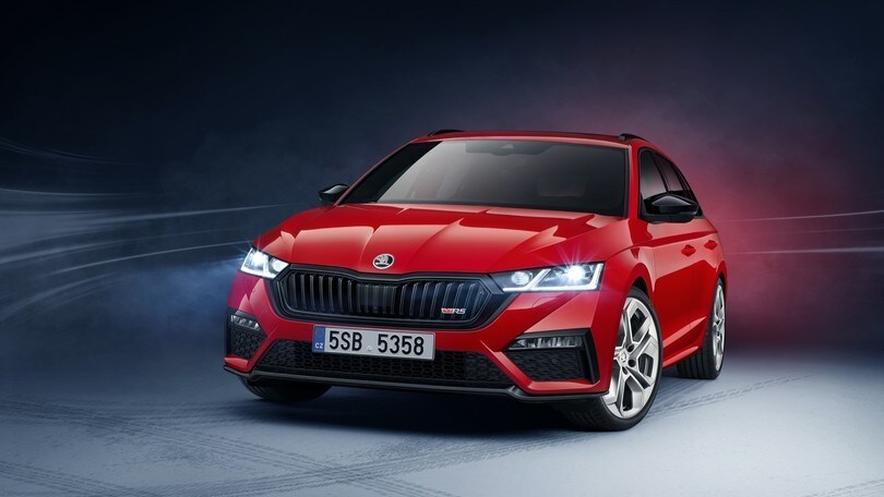 Skoda Octavia RS si fa in tre: ecco i motori benzina e Diesel