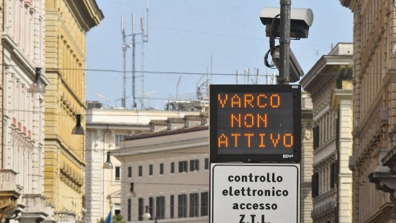 ZTL, adesso le telecamere scoprono se sei senza assicurazione