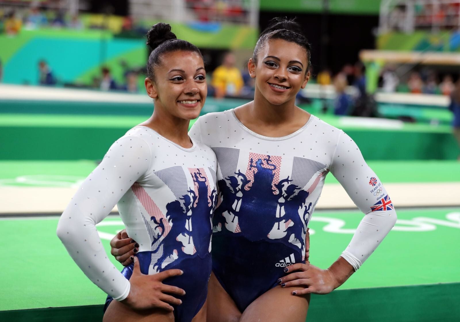 Gran Bretagna, sorelle Downie accusano: ricevuto pressioni per perdite di peso