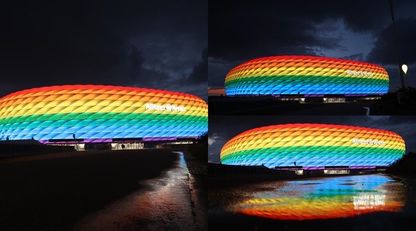 Lo spettacolo dell'Allianz Arena illuminata