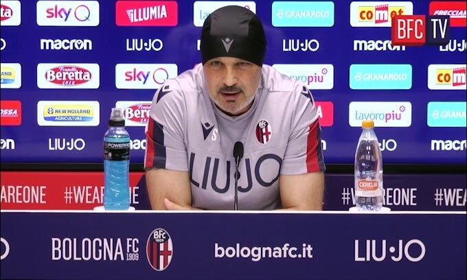 Mihajlovic critica Skov Olsen e Orsolini: "Si devono svegliare"