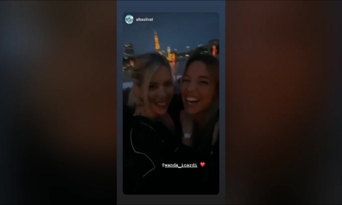 Festa sulla Senna per Wanda Nara e Icardi