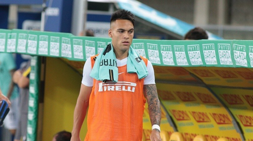 Lautaro Martinez, il Barcellona ti aspetta. Luis Suarez: "Ti aiuterò io"