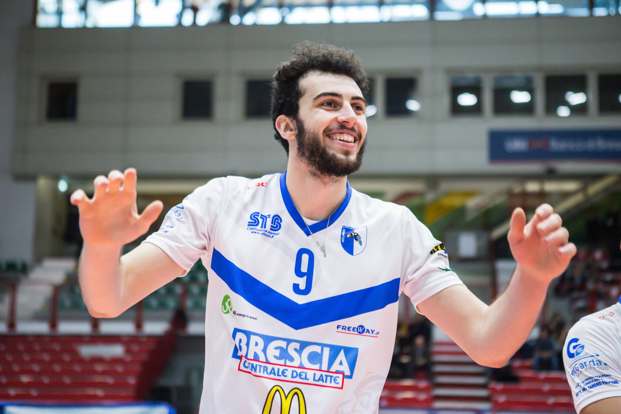 Bomber Bisi resta a Brescia