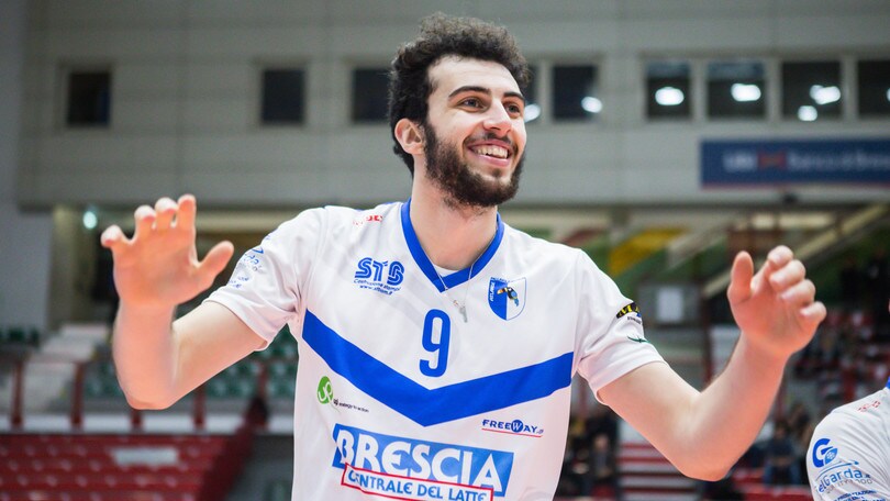 Bomber Bisi resta a Brescia
