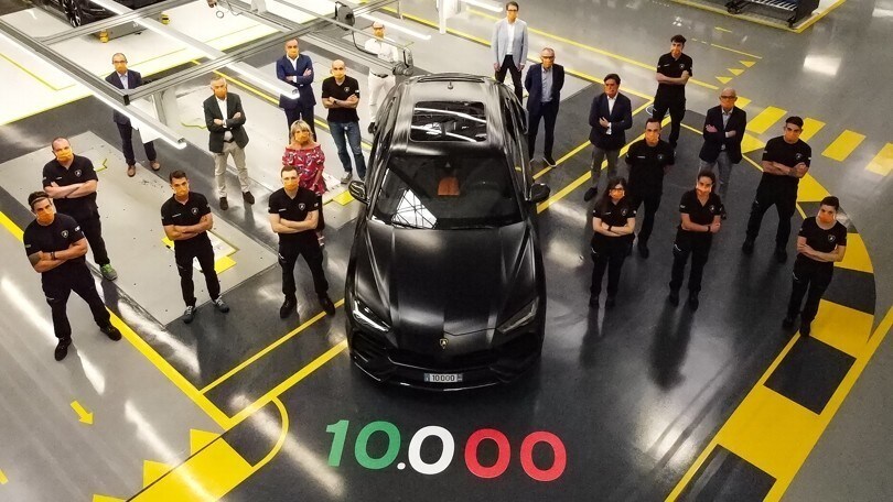 Lamborghini, ecco la Urus numero 10.000