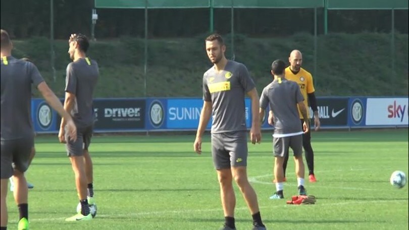 Inter, per De Vrij solo una leggera distorsione
