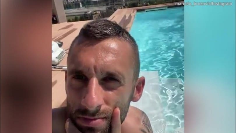 Inter, pomeriggio in piscina per Brozovic e Barella