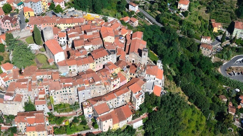 Da Lerici alla foce del Magra, tra borghi e antichi castelli