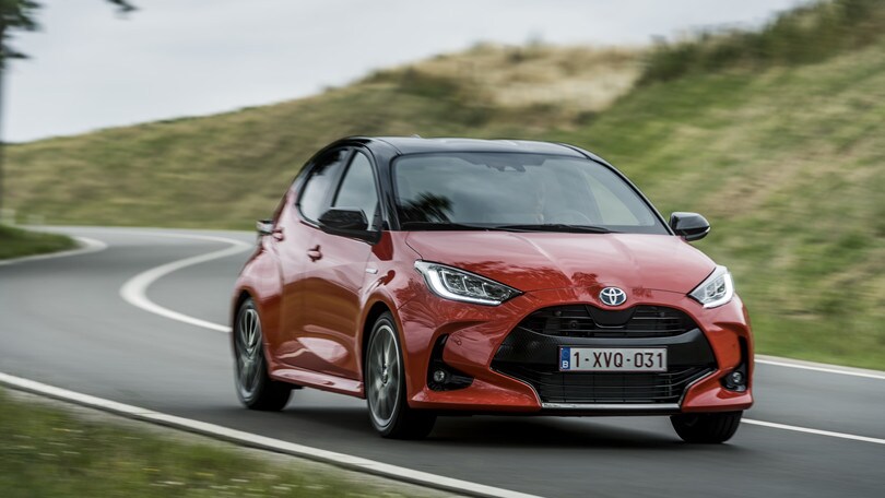 Nuova Yaris da 116 CV: tutte le immagini