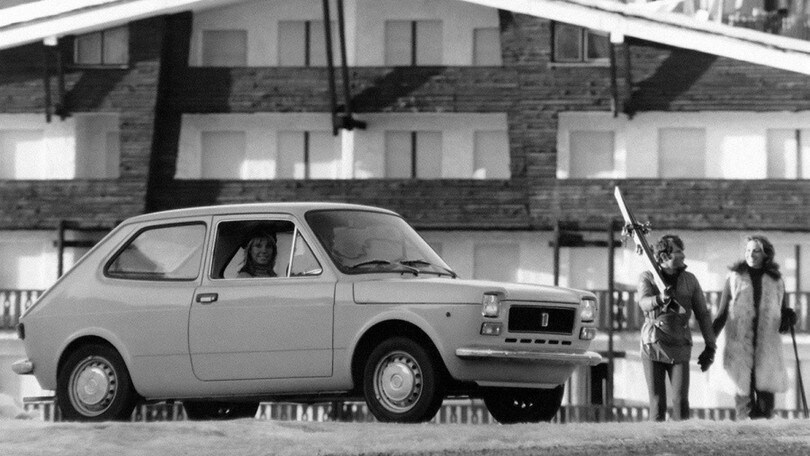 Fiat 127, l'utilitaria per la famiglia: FOTO