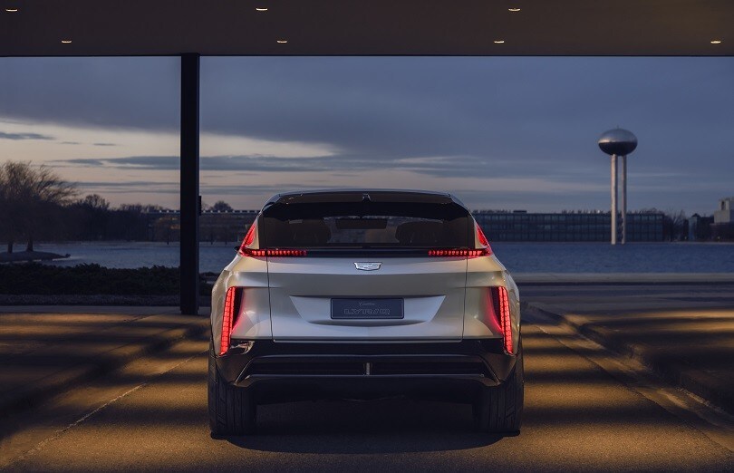 Nuova Cadillac Lyriq, il crossover elettrico: le immagini