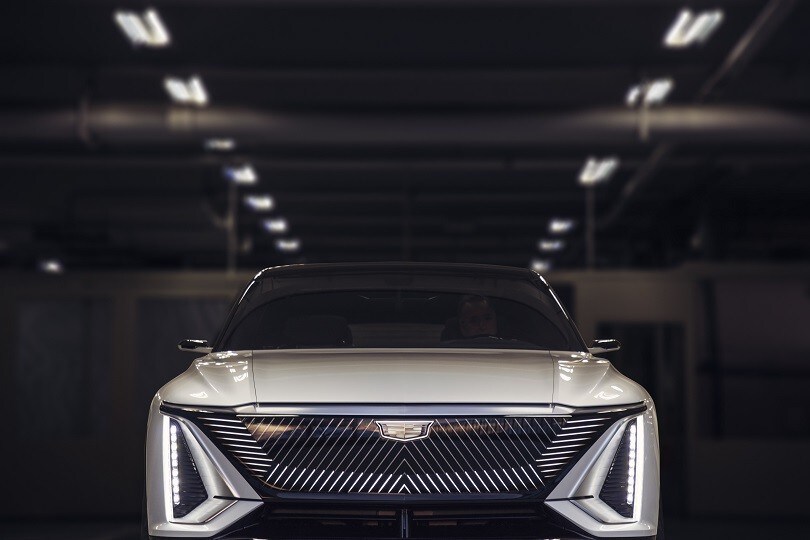 Nuova Cadillac Lyriq, il lusso di un SUV-coupé tutto full electric