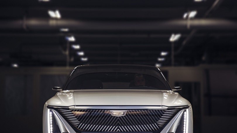 Nuova Cadillac Lyriq, il lusso di un SUV-coupé tutto full electric