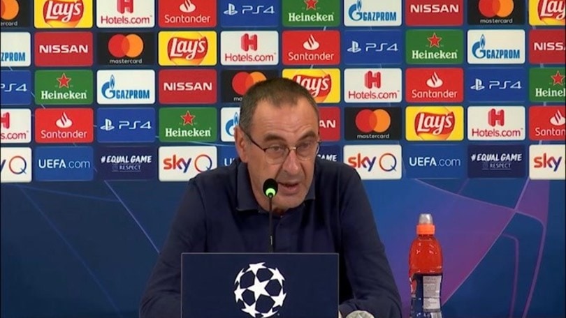Sarri: "Arbitro non all'altezza. Champions maledetta per la Juve"