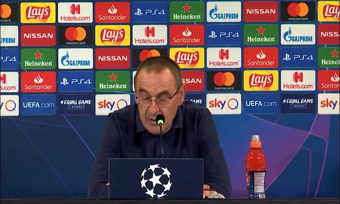 Sarri: "Abbiamo fatto soffrire il Lione, il Psg non c'era riuscito"