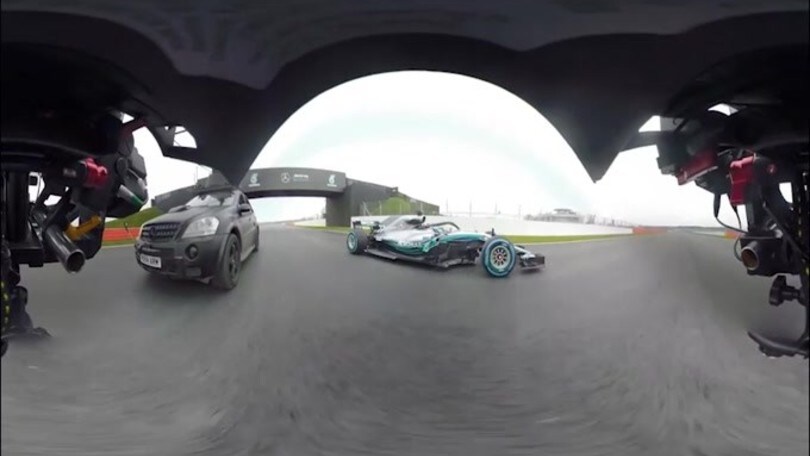 F1, Gp Silverstone: Bottas soffia la pole ad Hamilton