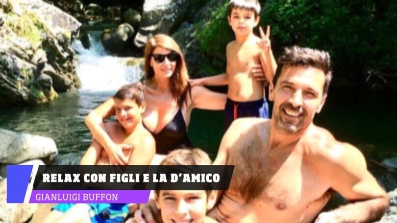 Buffon, relax con i figli e la D'Amico: "Mauritius? No, Lunigiana"