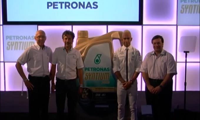 F1, Gp Spagna: vince Hamilton, Ferrari umiliate