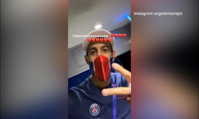 Psg, il pullman si trasforma in discoteca