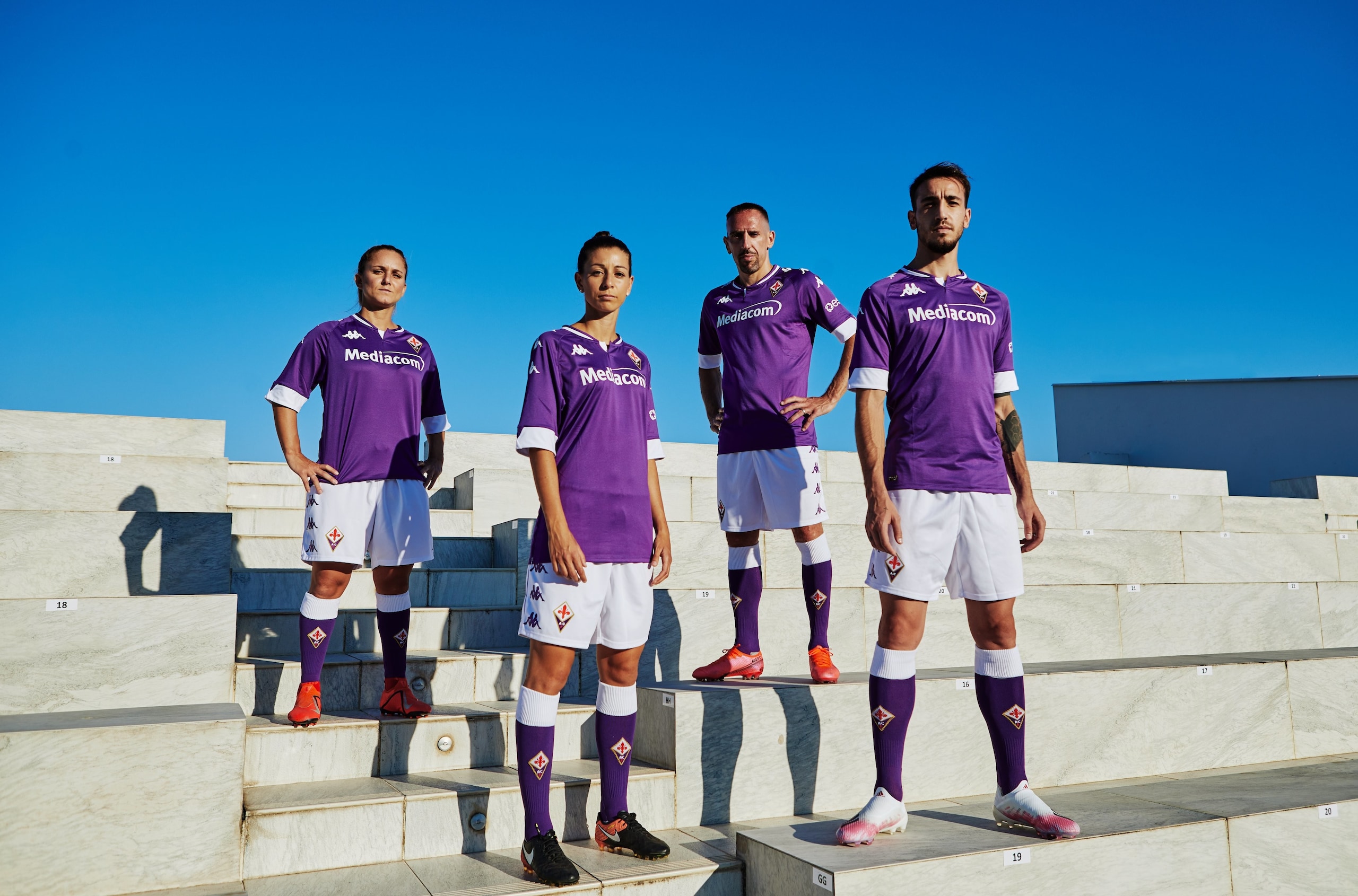 Fiorentina, ecco le nuove maglie: testimonial Castrovilli e Ribery