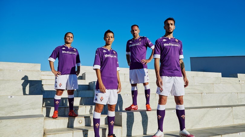 Fiorentina, ecco le nuove maglie: testimonial Castrovilli e Ribery