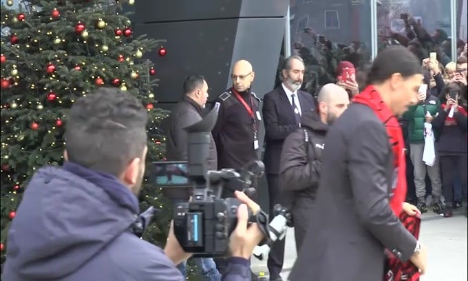 Milan, Ibra sarà assente per l'inizio del raduno