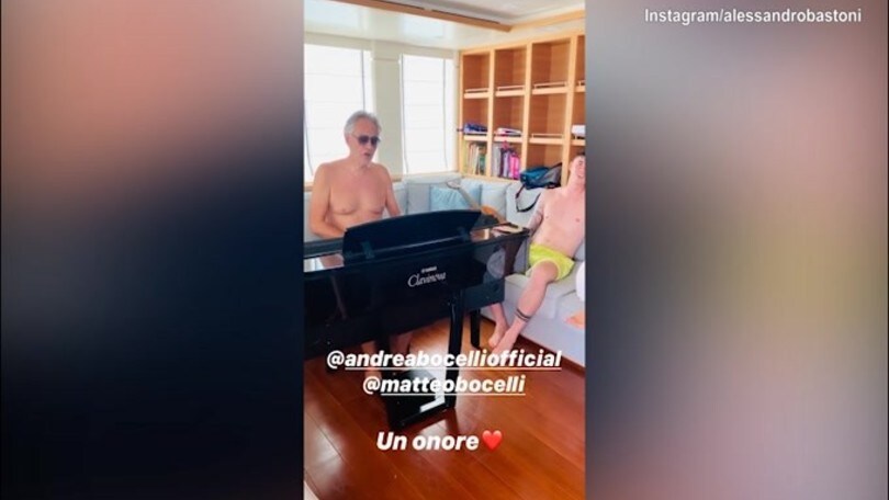 Inter, Bastoni si gode la voce di Andrea Bocelli