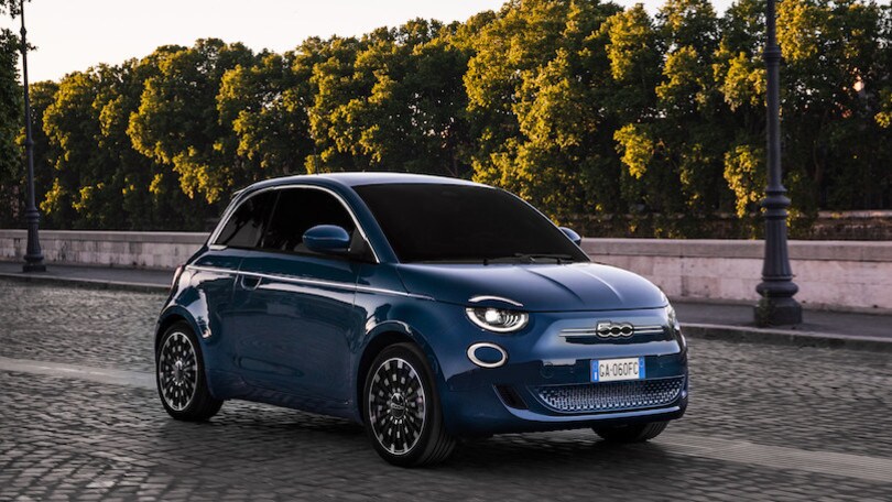 Fiat 500 La Prima: la berlina elettrica è ordinabile