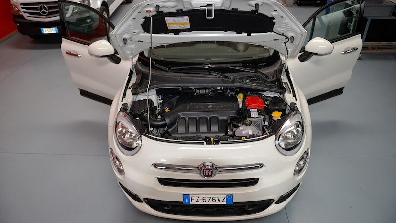 Fiat 500X a metano, meno CO2 e risparmi fino al 55%: le immagini
