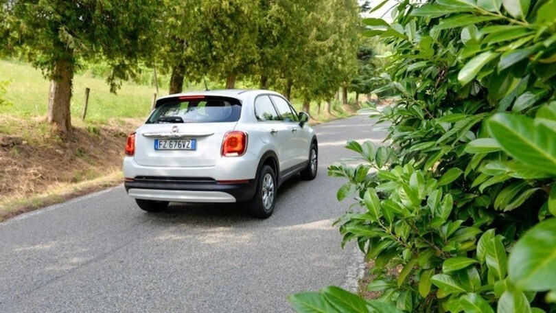 Fiat 500X a metano, consumi giù del 55%: 96 km con 10 euro