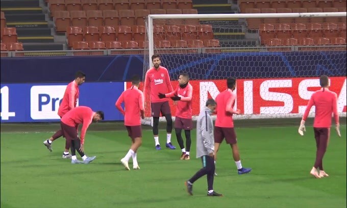 Messi salta il tampone del Barcellona