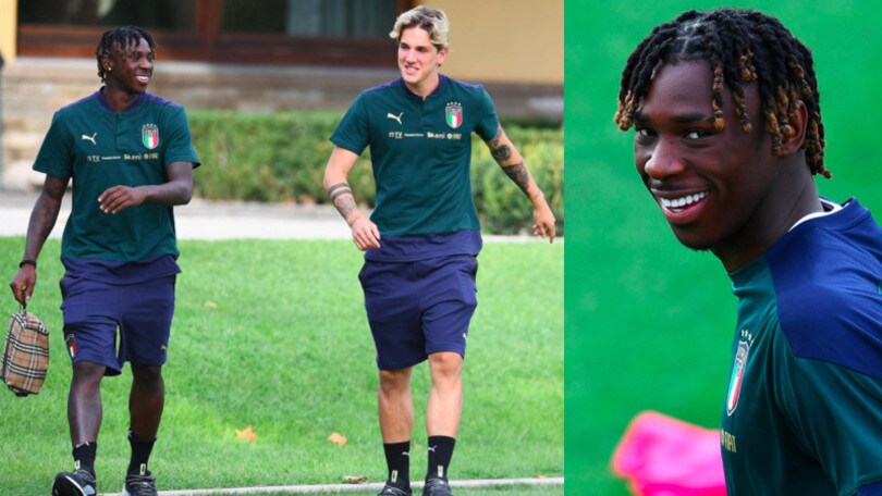 Kean e Zaniolo si ritrovano a Coverciano, che sorrisi in Nazionale