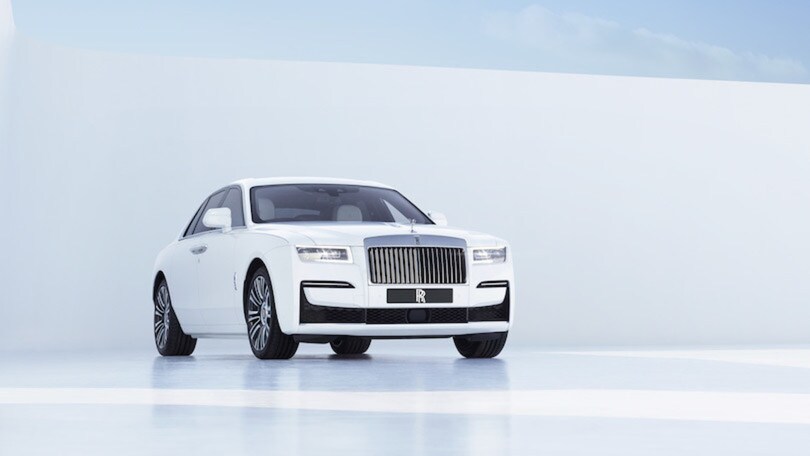 Nuova Rolls Royce Ghost, super lusso senza eccessi