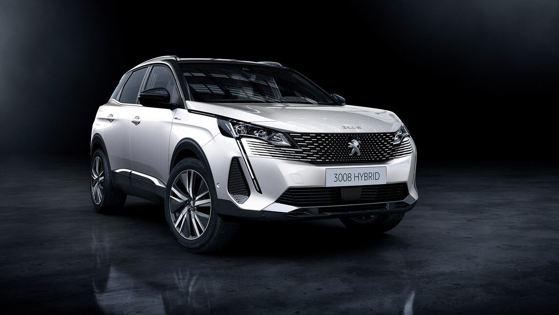 Nuovo Peugeot 3008, il restyling si fa plug-in