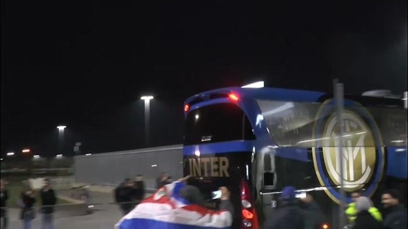 L'Inter in attesa di Kolarov e Vidal