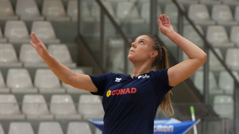 Operazione al crociato per Laura Grigolo