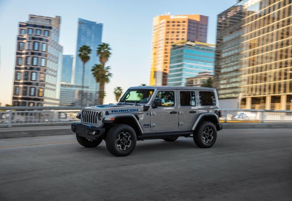 Jeep Wrangler 4xe: gli scatti