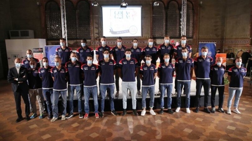 Per Piacenza primo abbraccio con i tifosi