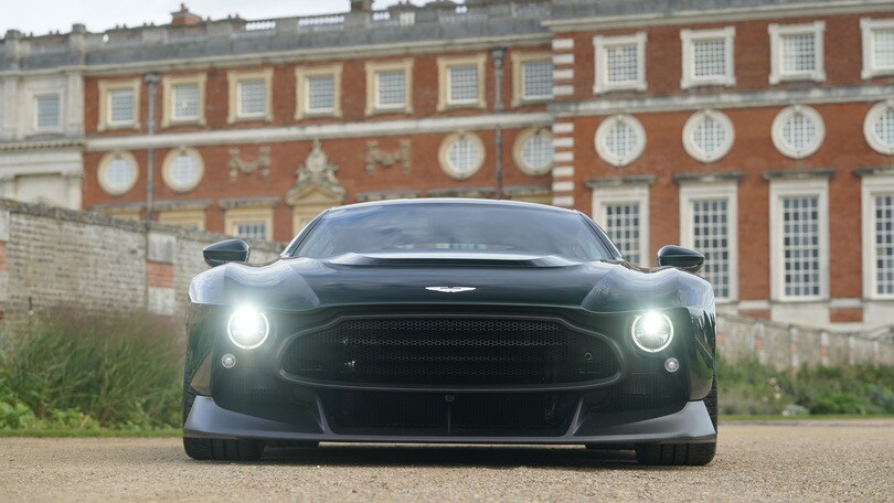 Aston Martin Victor: gli scatti