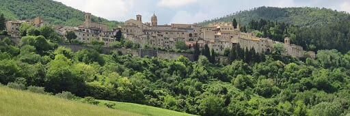 PerCorsi oggi vi porta nelle Marche, un viaggio a Serra San Quirico