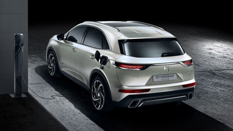 DS 7 Crossback E-Tense 4x4, la convenienza sale con l'Ecobonus