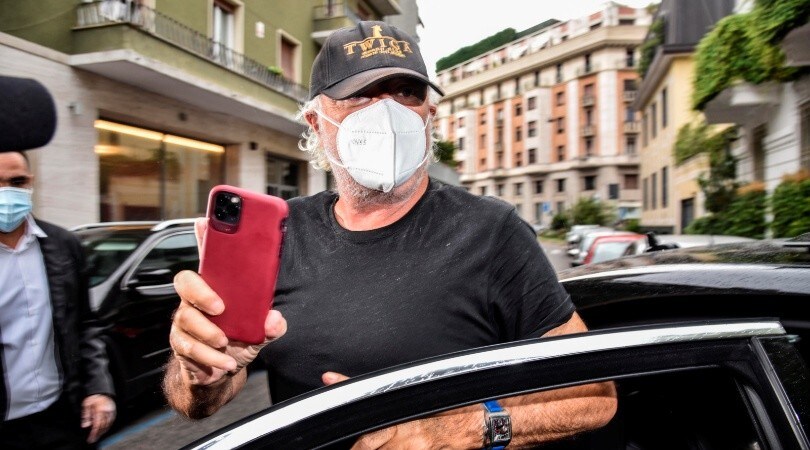 Coronavirus, Briatore è guarito: dopo due tamponi negativi termina l'isolamento
