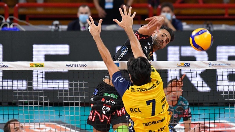 Supercoppa: Perugia già in forma, Modena si arrende