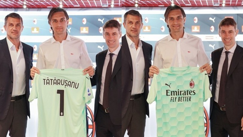 Milan, Maldini e Massara presentano il nuovo acquisto Tatarusanu