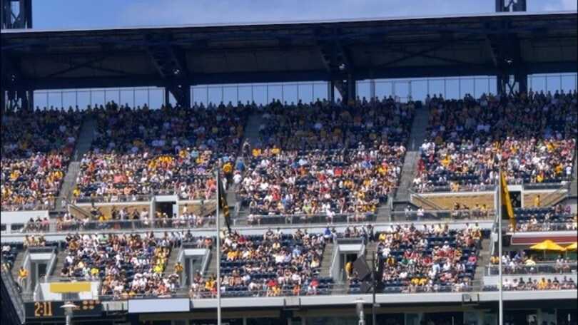 La Bundesliga riapre tutti gli stadi con capienza ridotta